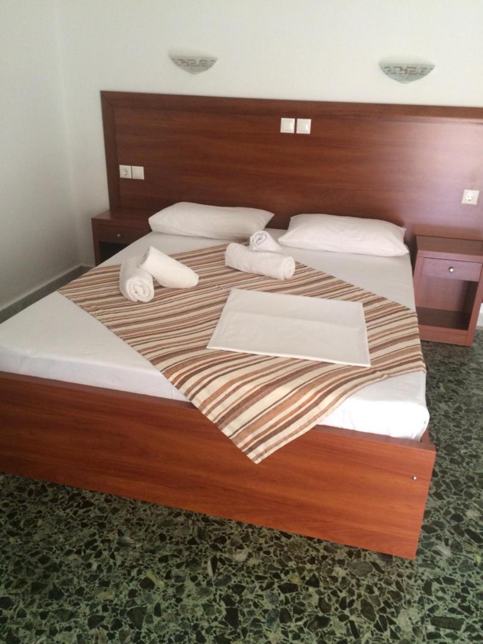 Natalie Apartments Неос-Мармарас Экстерьер фото